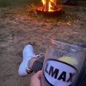 Meet your Posher, Pamela